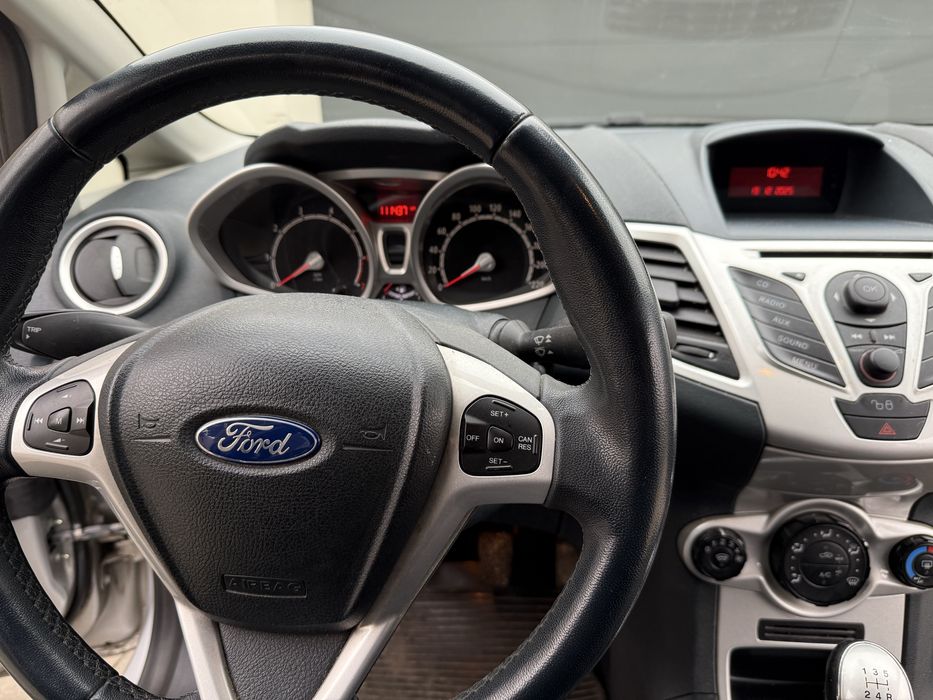 Ford Fiesta 2011 r