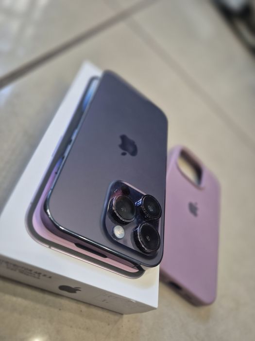 Purpurowy  Apple ajfon 14 pro 128gb jak nowy