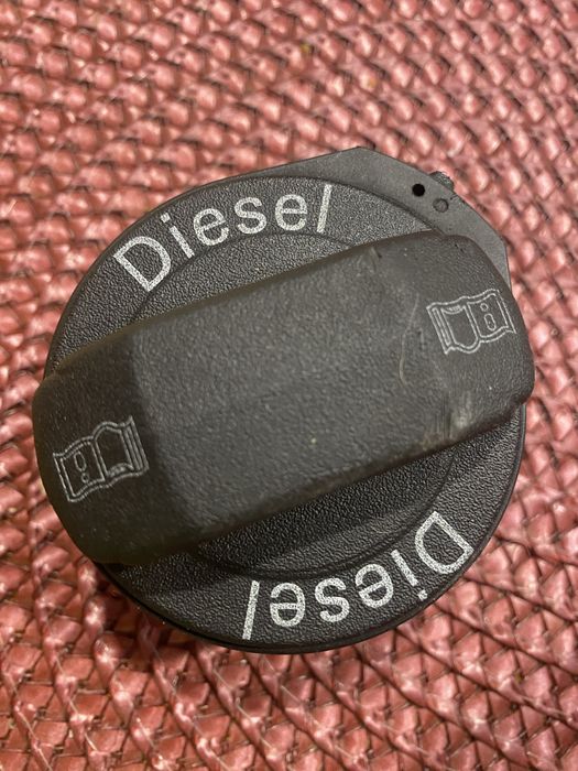 Крышка бака бензобака skoda VW audi disel 1J0201553AJ