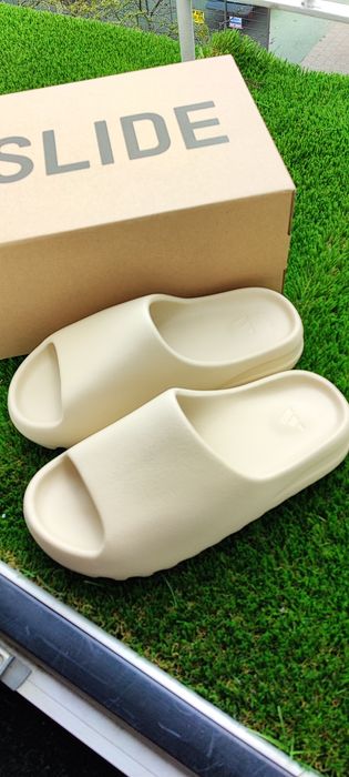 Yeezy Slides Bone rozmiar 43