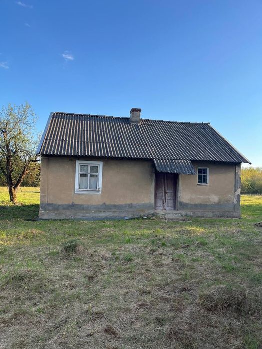 Продаж будинку в селі