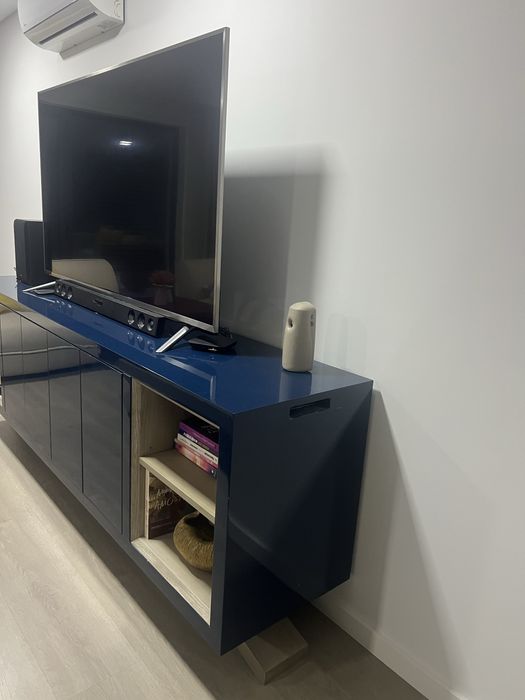 Movel de TV lacado