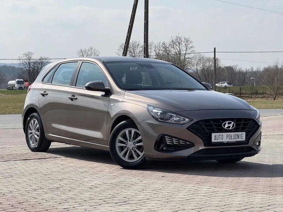 Hyundai I30 Mały przebieg super kolor bogate wyposażenie