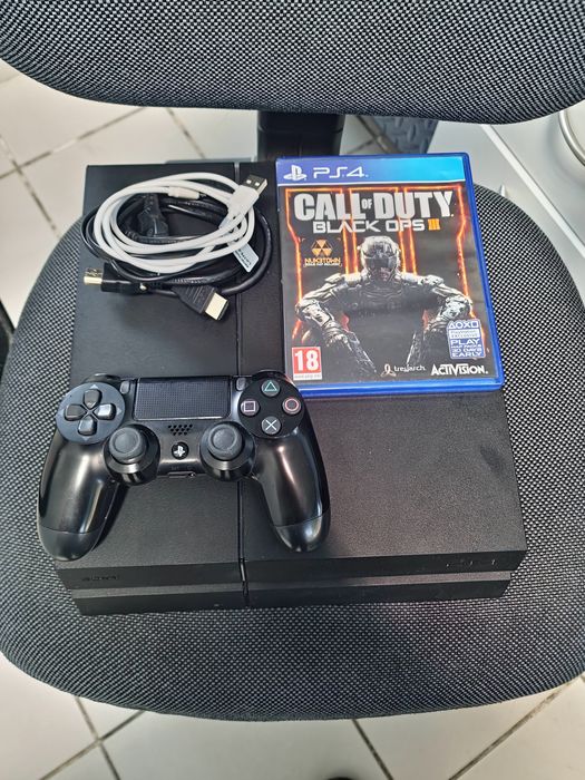 PlayStation 4 FAT 500GB com comando V2 e jogo Call Of Duty Black Ops 3