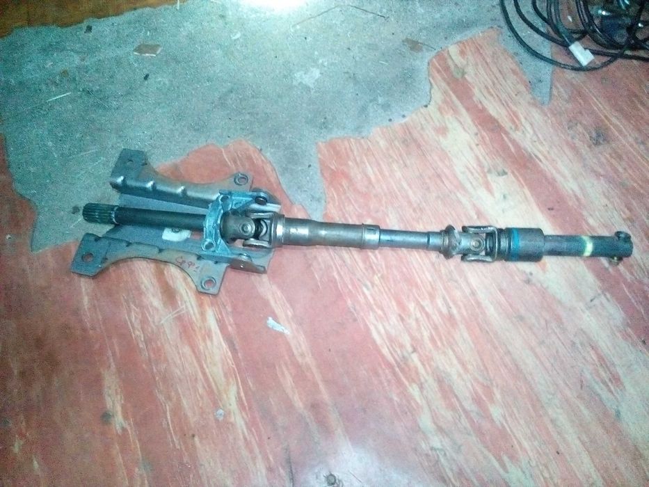 Кермовий рульовий карданчик хрестовина Фокус мк1 + болти для кріплення