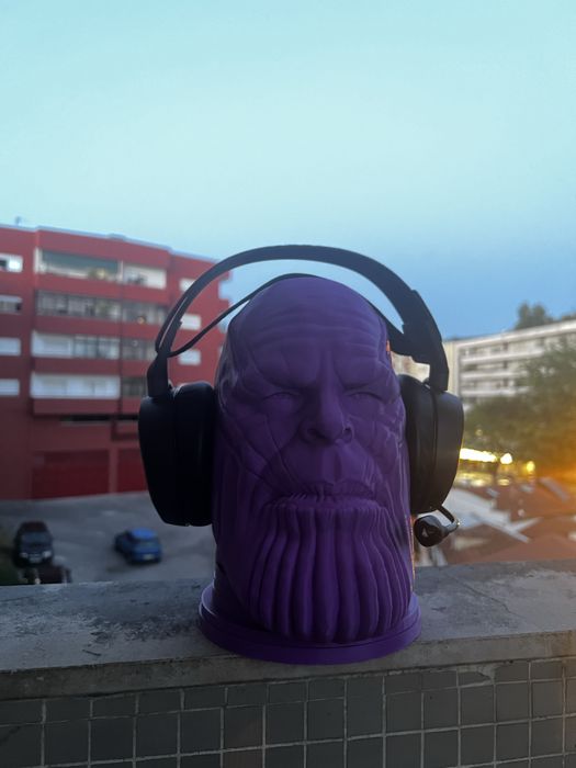 Suporte para fones (Thanos)
