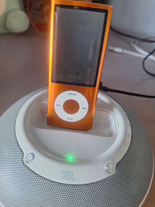I pod Apple бу ( плеєр, пульт і підстанція)