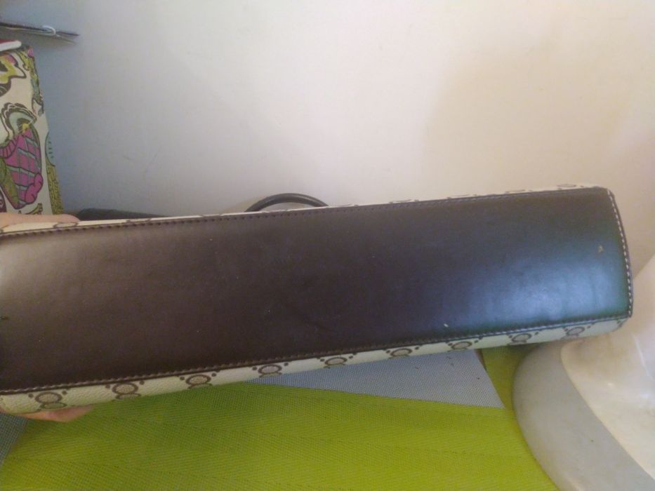 Szara torba do ręki