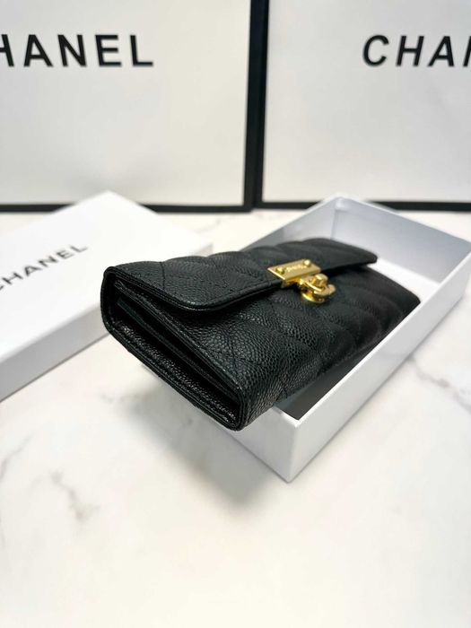 Carteira Chanel Cowhide Bifold