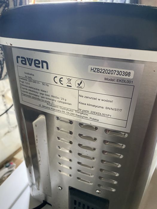 Kostkarka do lodu Raven EKDL001