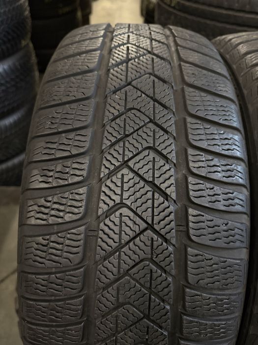 Шини Зимові 225х45хR18 PIRELLI Sottozero 3 RSC / 2шт / 6.2мм Залишок
