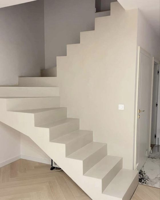 Mikrocement posadzki i schody, beton architektoniczny Warszawa okolice