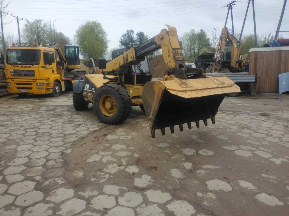 Ładowarka teleskopowa Caterpillar CAT TH62