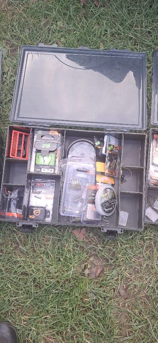 Akcesoria karpiowe firmowe