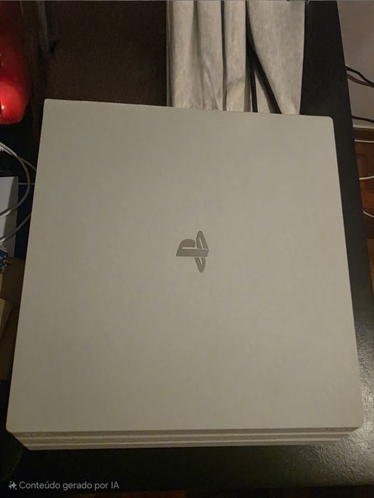 Consola ps4 pro 1tb de cor branca bastante rara