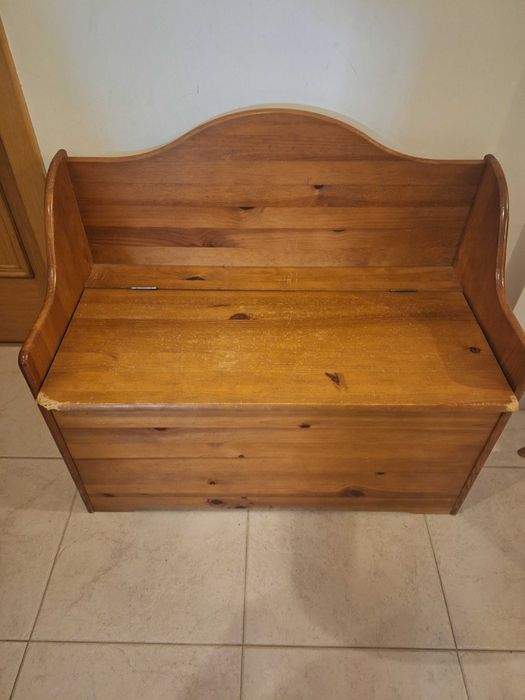 Consola, bau e prateleiras