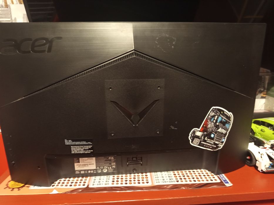 OPIS!! monitor acer 100hz  pęknięta matryca OPIS!!
