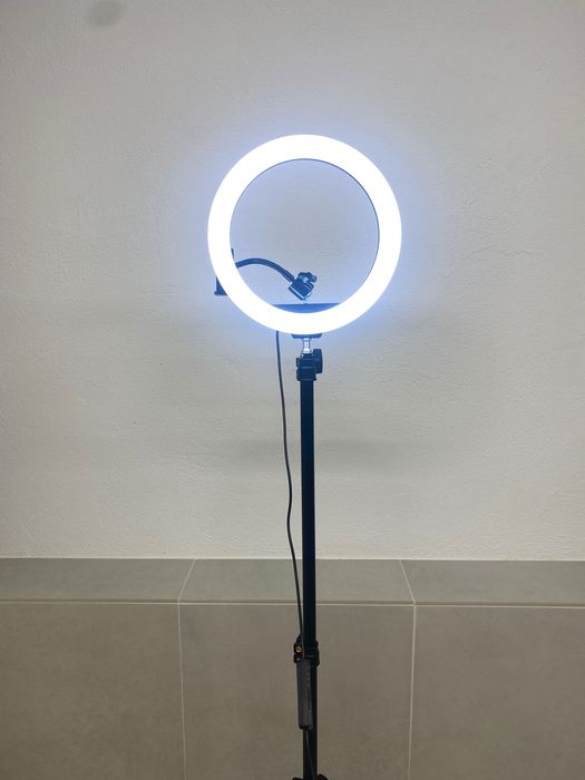 Vendo Ring Light novo