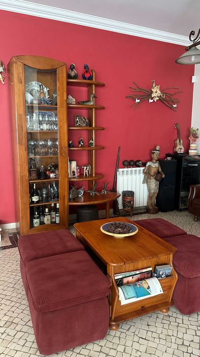 Conjunto de Móveis Pinho Mel