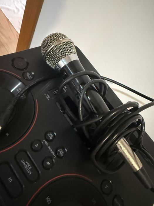 Coluna de som LG como nova
