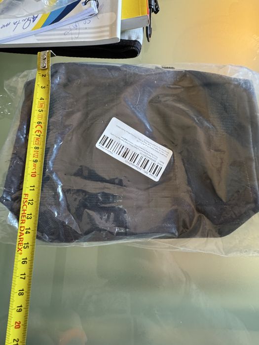 Bolsa multiusos em goretex , estado nova.