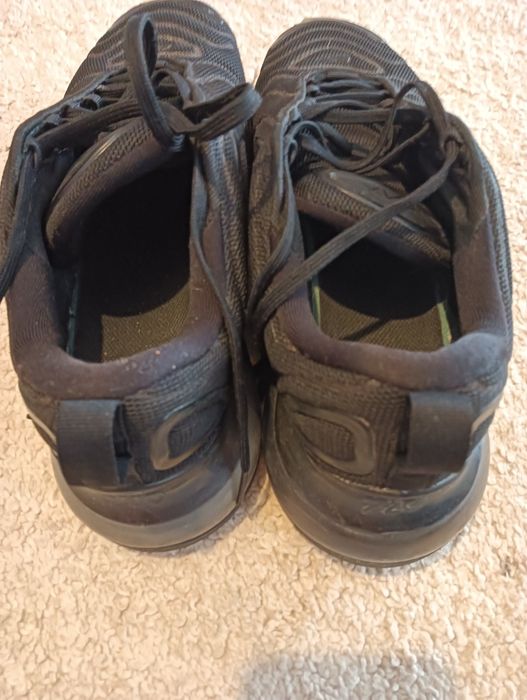 Tenis sapatilhas  -Pretas	Nike	Airmax 720*