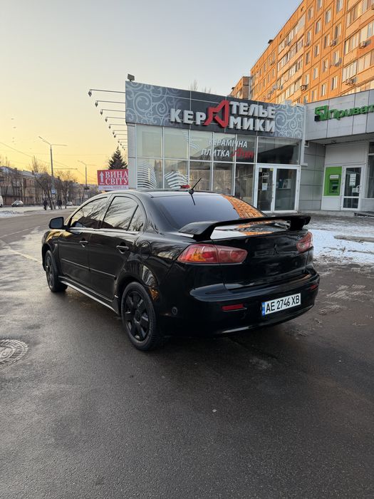 Продам ланцер 2.0 срочно