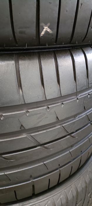 Pneus  285/35/19