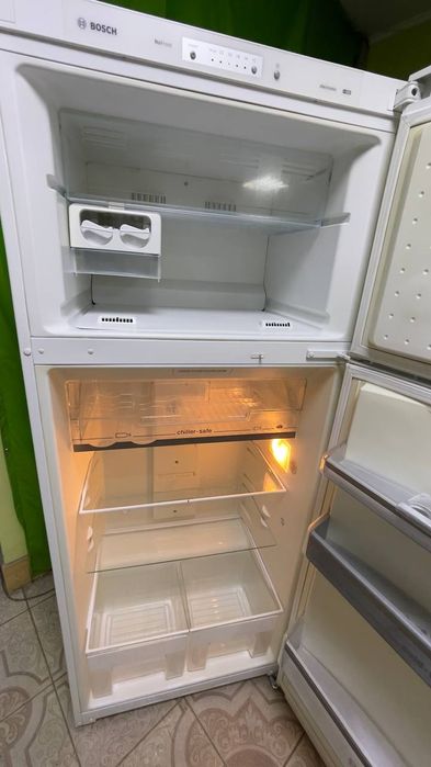 Холодильник б/в Bosch No Frost mod.KDN36X03