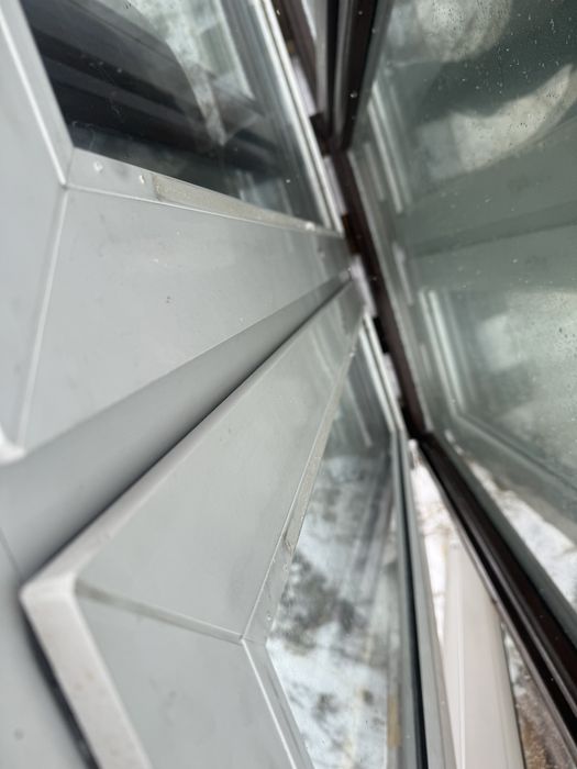 1x okno plastikowe 176x 143 rozwierno uchylne (demontaz) dab bagienny