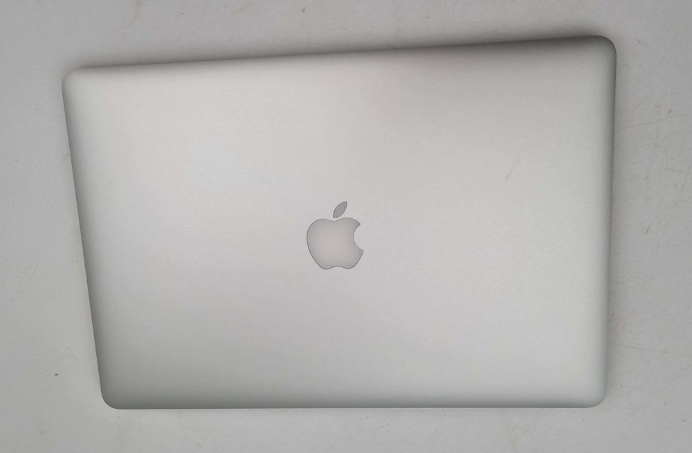 Apple Macbook PRO BIG SUR 11.7.1