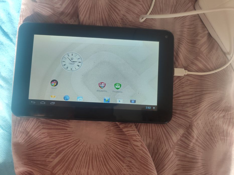 Продам телефоны на запчасти