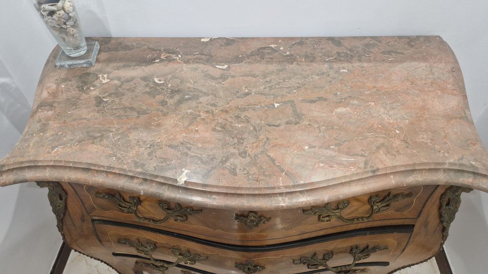 Conjunto de cómoda D. Luis XV e espelho
