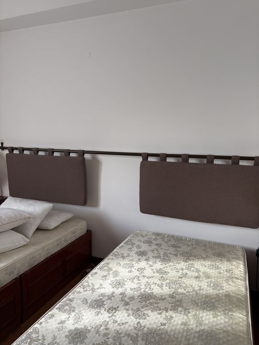 Cama de Solteiro em madeira maciça de “Pau Rosa” de Macau