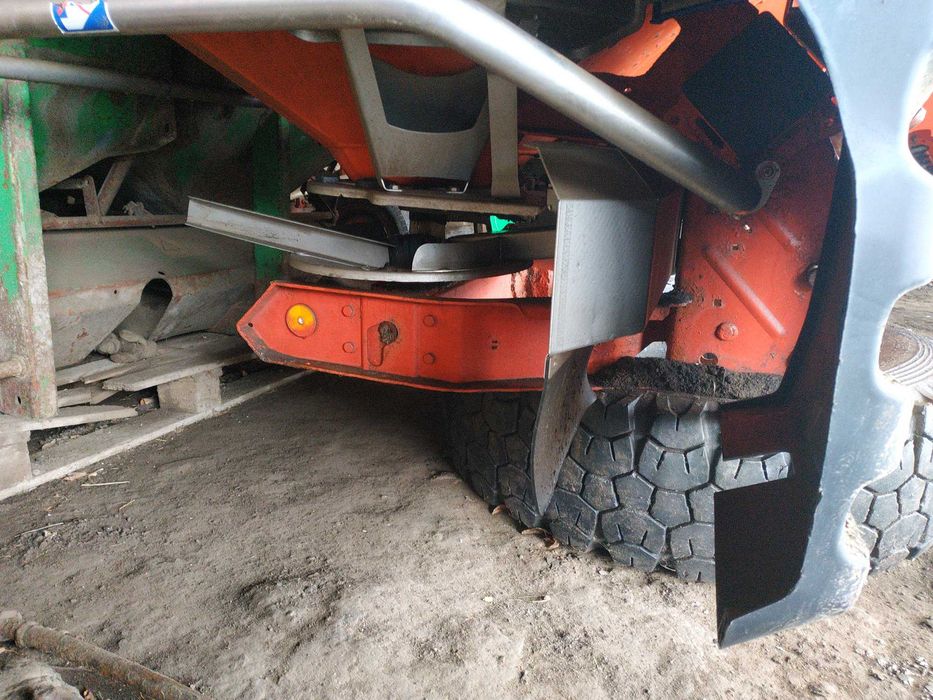 Розкидач мінеральних добрив Rauch AXIS 30.2