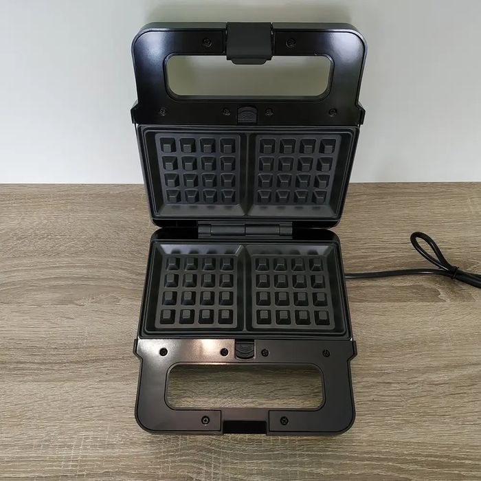 Німецька Сендвічниця мультимейкер 8в1 2200Вт Zepline