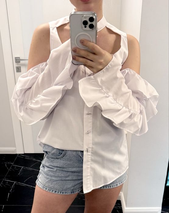 Дизайнерська біла сорочка незвичайного крою