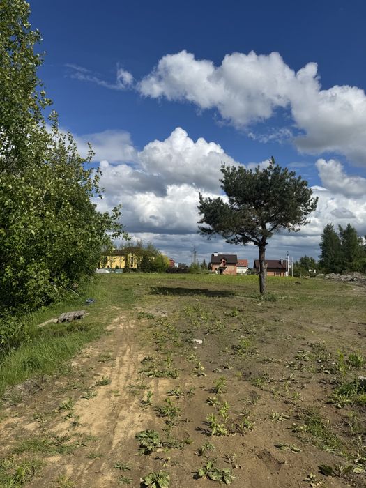 Продаж земельної ділянки 1-я лінія від озера Сокільники