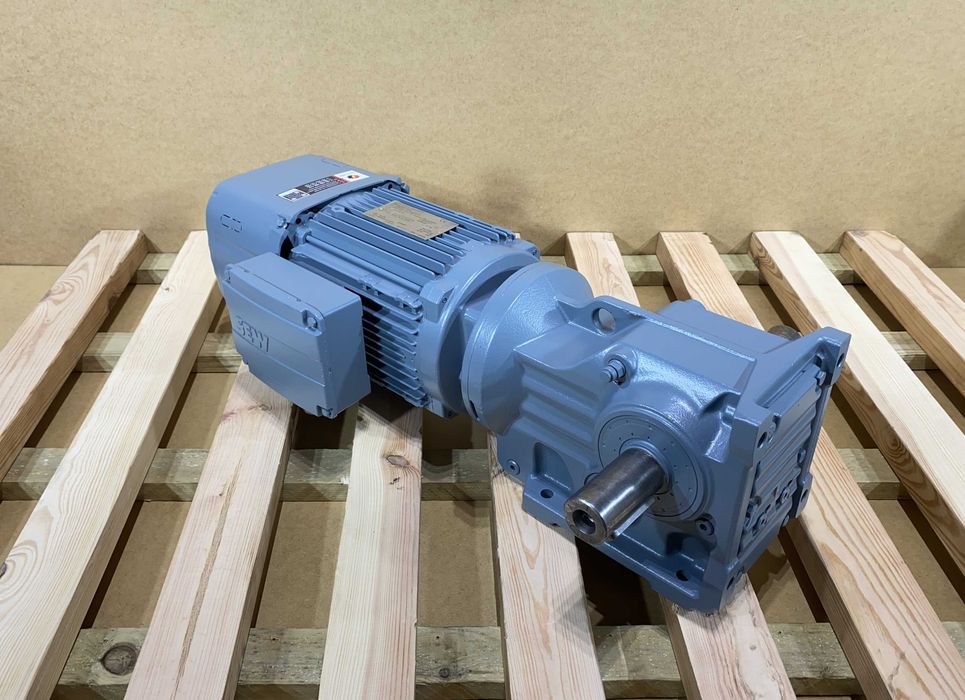 motoreduktor / przekładnia 1,5kW 92obr. 3fazowy HAMULEC SEW