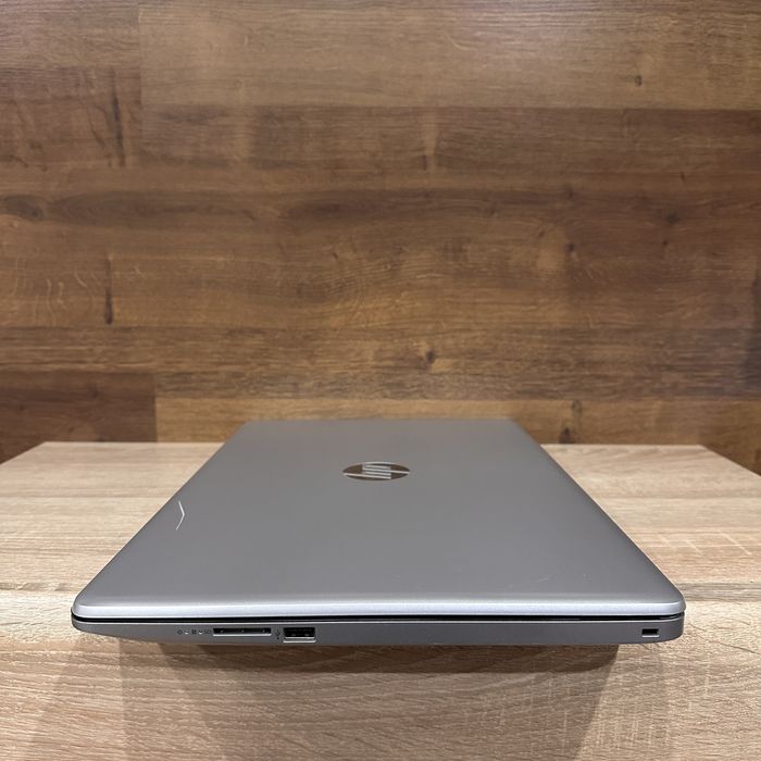 Ноутбук hp laptop 17 дюймів i3-1115G4 / 8 ram / 256