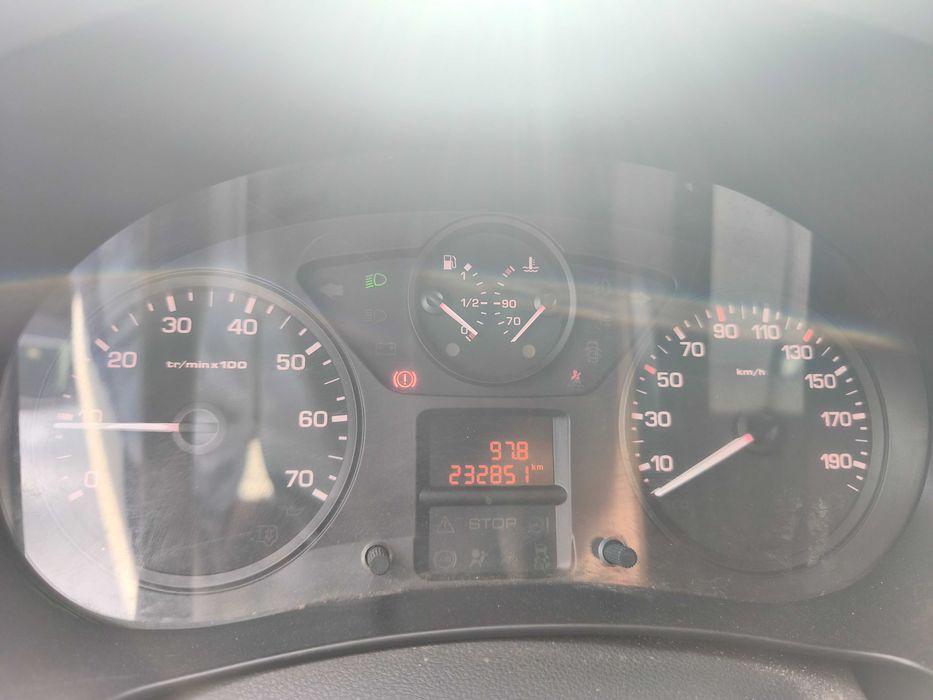 Peugeot partner 3lugares