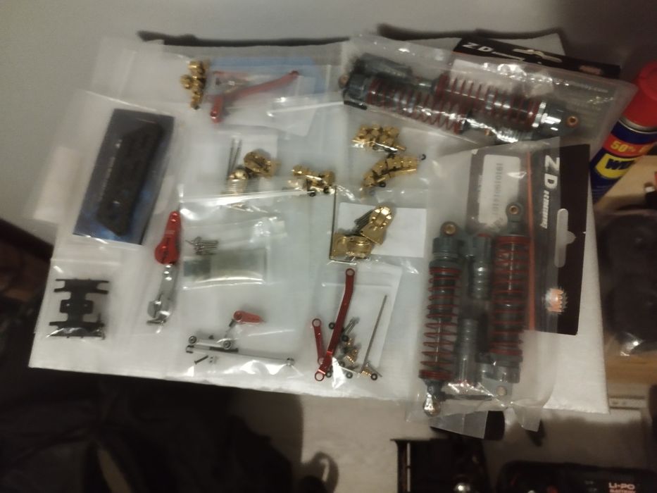 Części do modeli Axial SCX 24 + amortyzatory olejowe Nowe 1/8