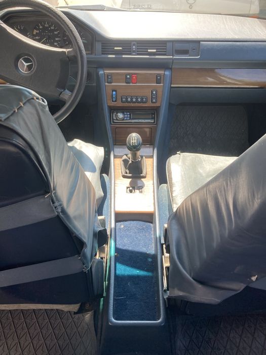 Mercedes 200D nacional w124