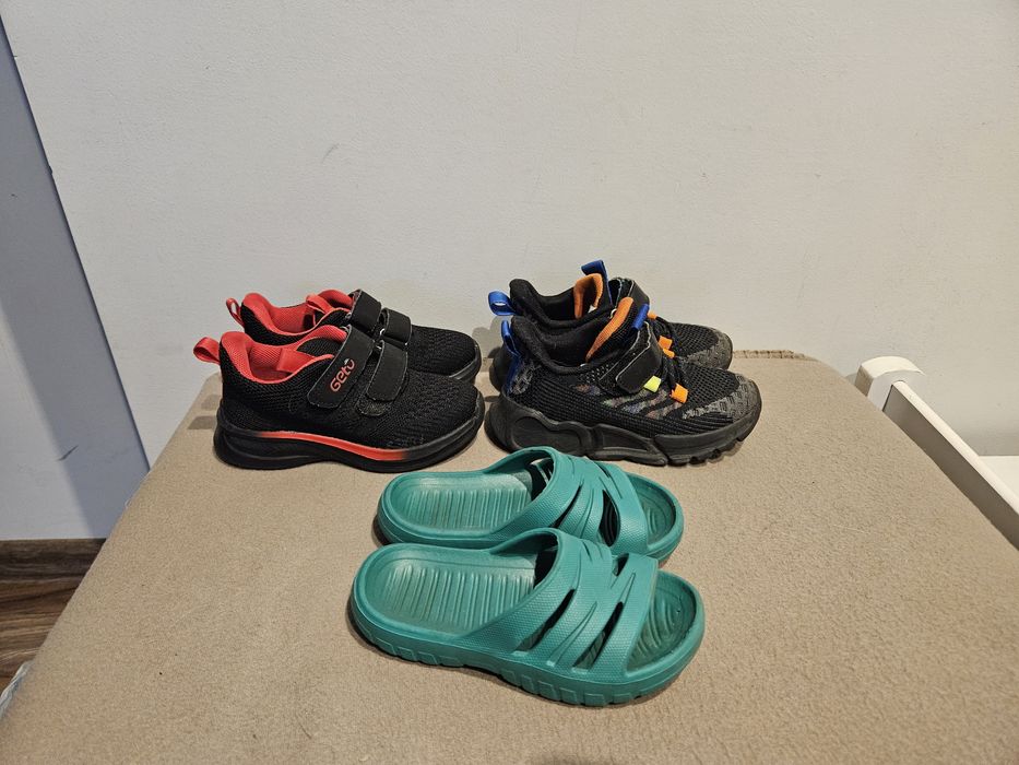 Buty sportowe dla chłopca adidasy i klapki