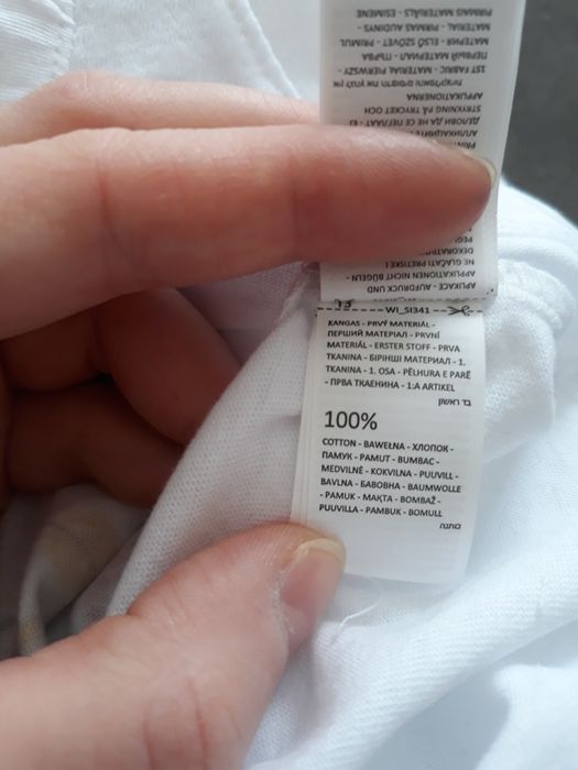 Koszulka z falbankami