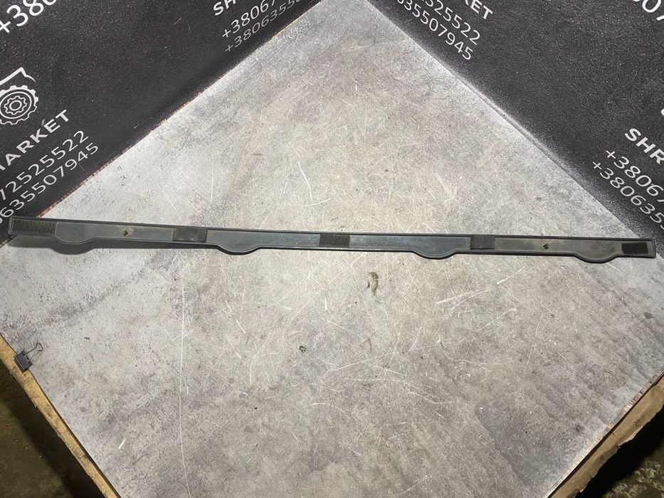 Накладка молдинг заднього бампера Mercedes-Benz ML W163 A1638851523
