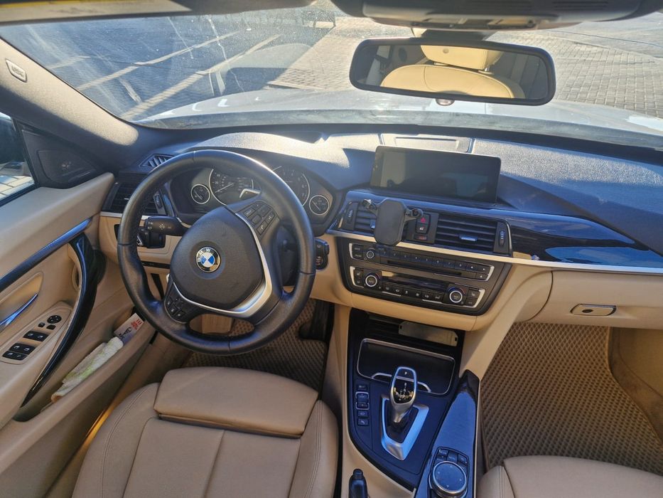 Терміново  F 30 продам. 335 i Gt.