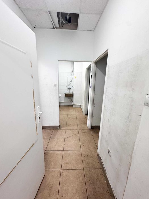 Lokal 90m2, ścisłe Centrum, duże witryny