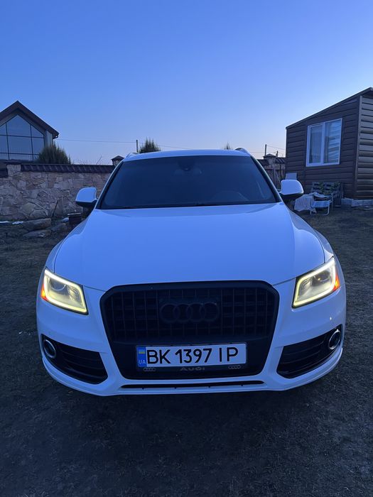 Audi Q5 2015 БЕЗ ДТП  Повністю обслужене та доглянуте авто.