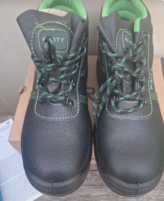 Buty robotnicze do kostki